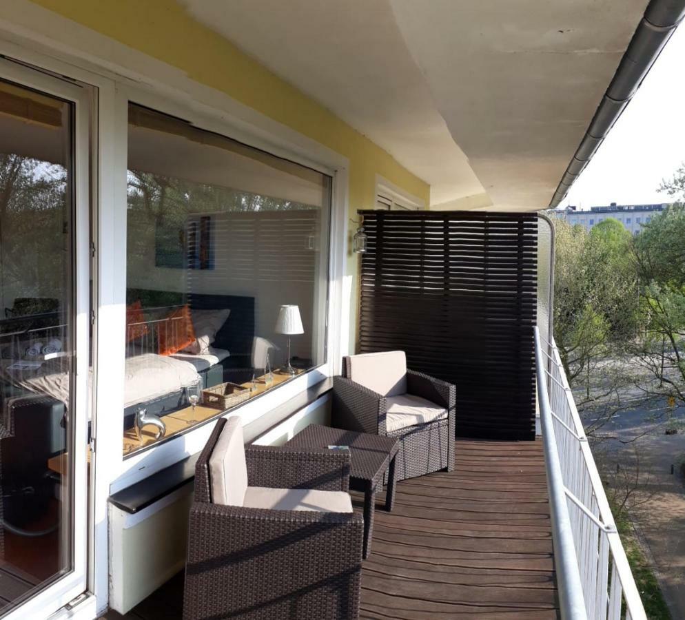 Modern City Apartment With Balcony And Nice Parc View Bremen Exterior foto