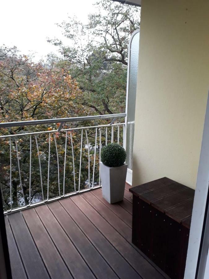 Modern City Apartment With Balcony And Nice Parc View Bremen Exterior foto